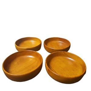 Set of 4 Wolverine vntg salad bowls